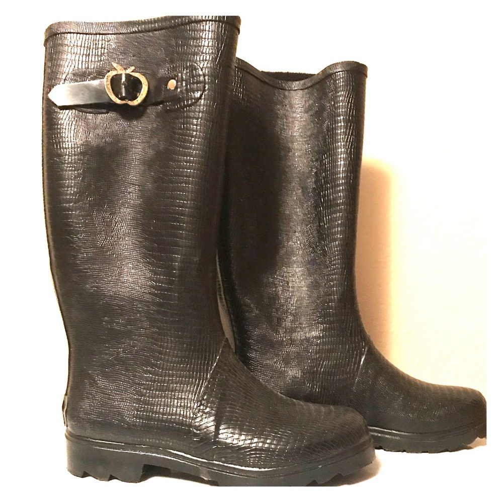 Applebottom black snake skin rain boot